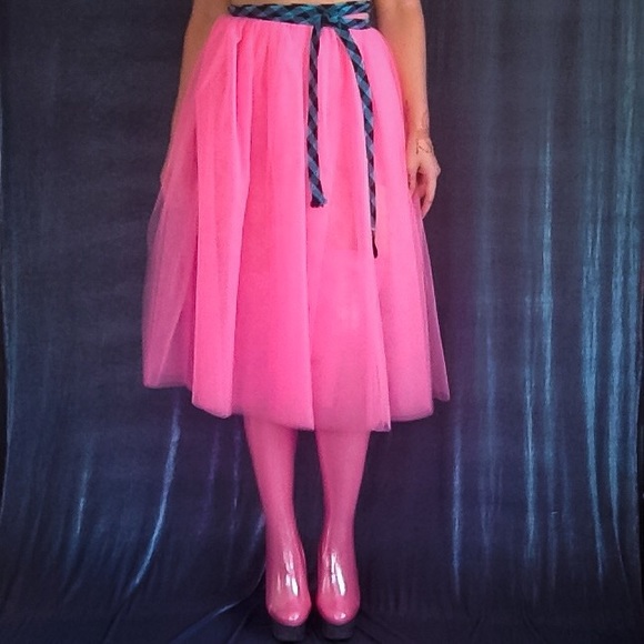 Marc Jacobs Dresses & Skirts - 🚫SOLD🚫 💗 Marc Jacobs Pink Tulle Wrap Skirt